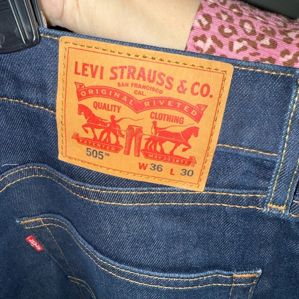 Levi's Men's Dark Wash 505 36W 30L Straight Jeans